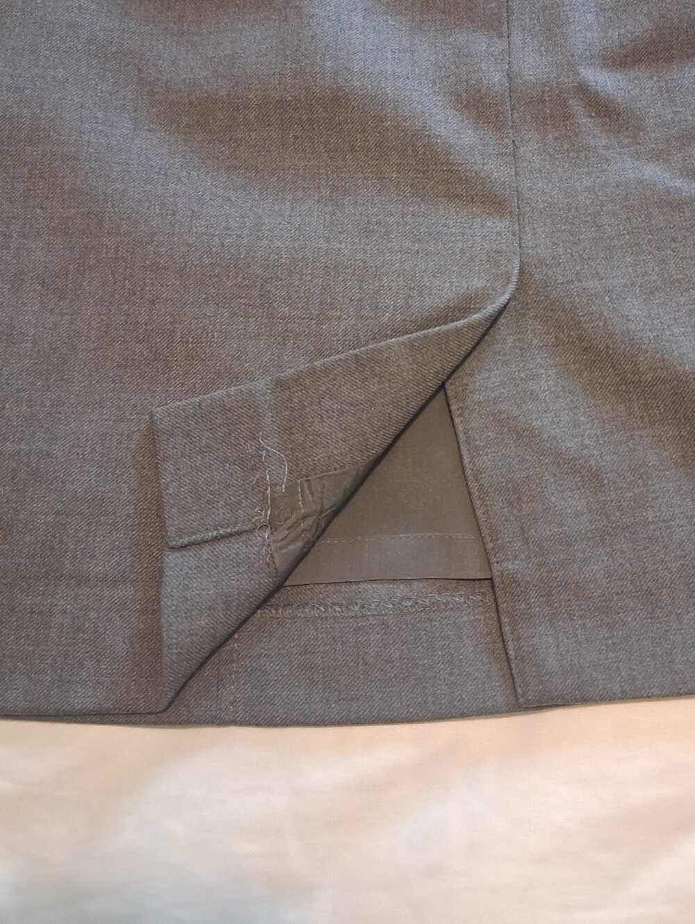 Brooks Brother Women Pencil Skirt Wool Blend Gray Quiet Luxury Minimalist Sz12 - Picture 10 of 12